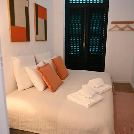 Downtown Lovely Апартаменты