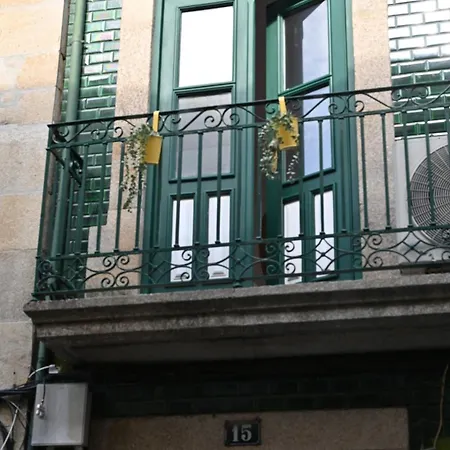 Апартаменты Downtown Lovely *