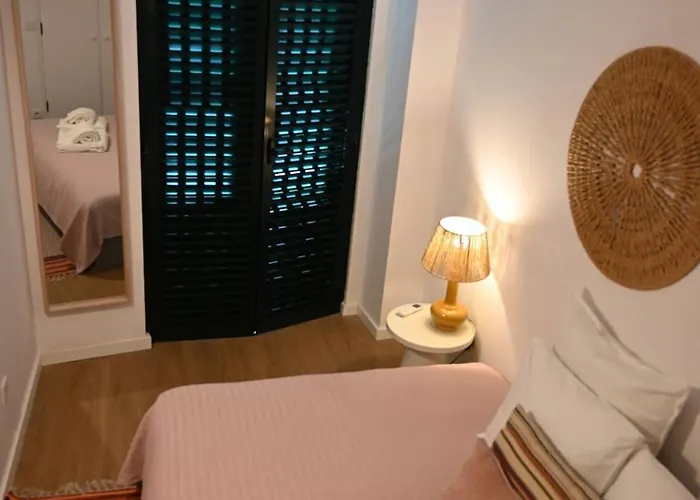 Апартаменты Downtown Lovely Вила-Реал